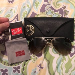 Authentic Ray-Ban Large Metal Aviators (58014)
